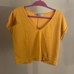 FP Beach Cropped Tee